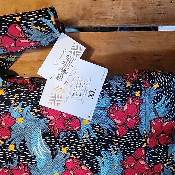 Lularoe Nicole ( dress) - Picture 3 of 3